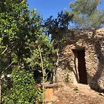 Le Clos Des Cigales فندق مبيت وإفطار