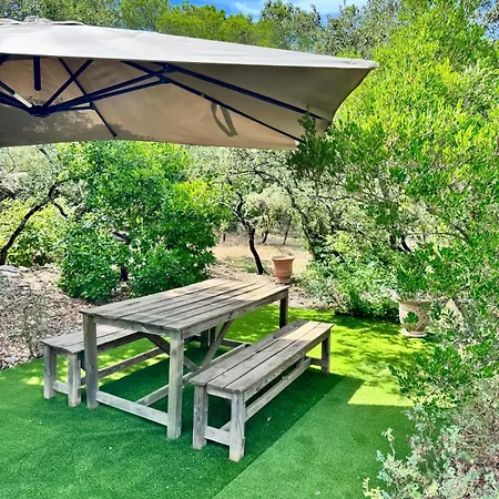فندق مبيت وإفطار Le Clos Des Cigales نيم