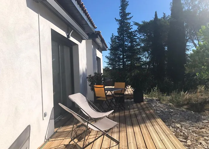 Le Clos Des Cigales فندق مبيت وإفطار